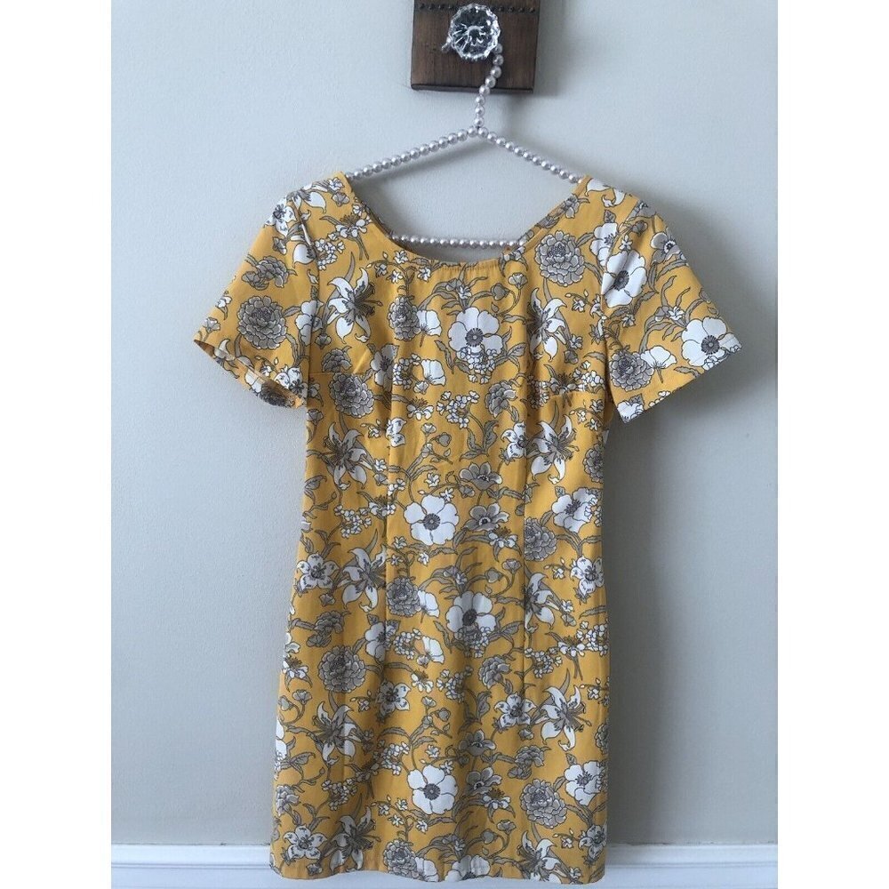Hollister Juniors Size XS Yellow Floral Sheath Dress Short Sleeve